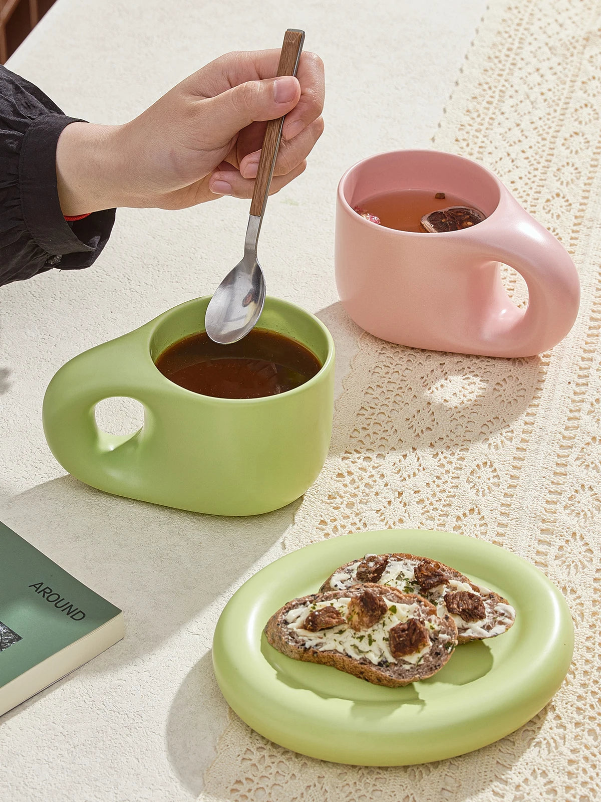 Nordic Modern Ceramic Coffee Cups and Plates Korean Ins Cute Trendy Chubby Cup Office Makron Color Spotted Texture Couple Cup