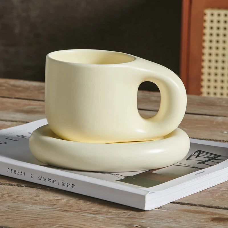 Nordic Modern Ceramic Coffee Cups and Plates Korean Ins Cute Trendy Chubby Cup Office Makron Color Spotted Texture Couple Cup