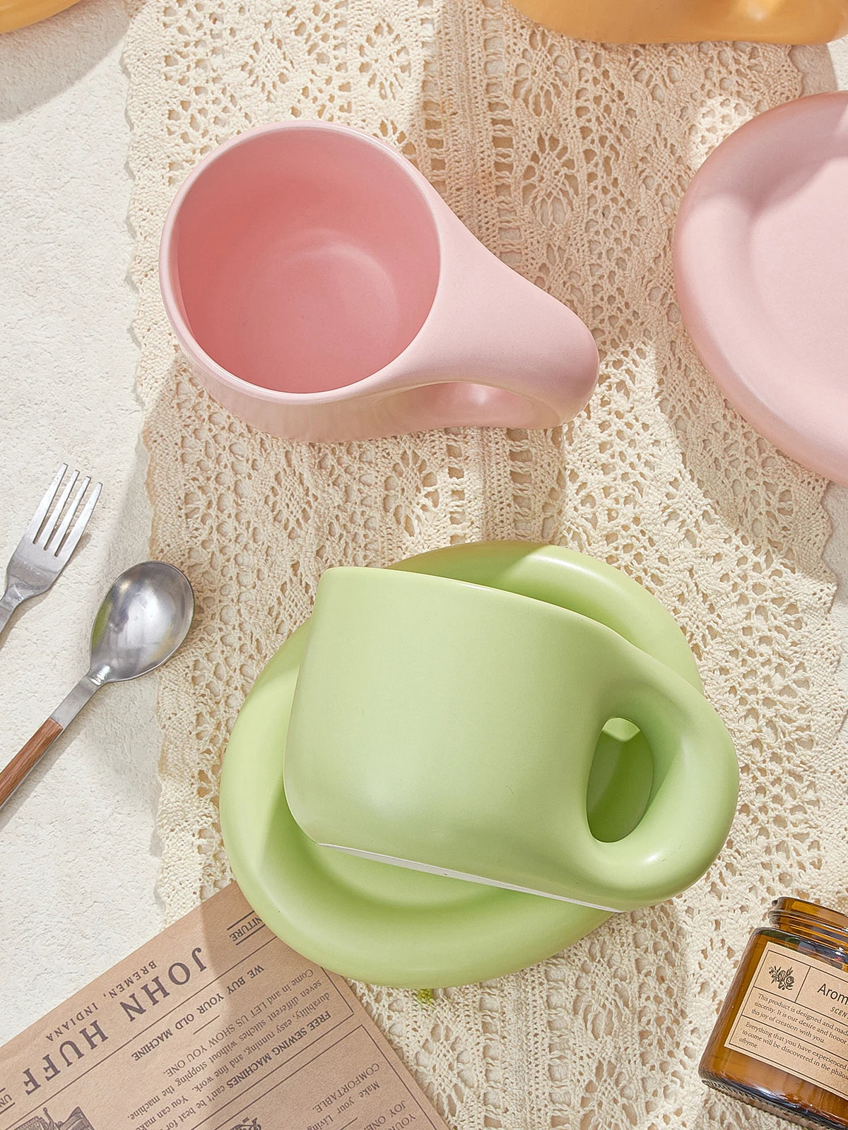 Nordic Modern Ceramic Coffee Cups and Plates Korean Ins Cute Trendy Chubby Cup Office Makron Color Spotted Texture Couple Cup